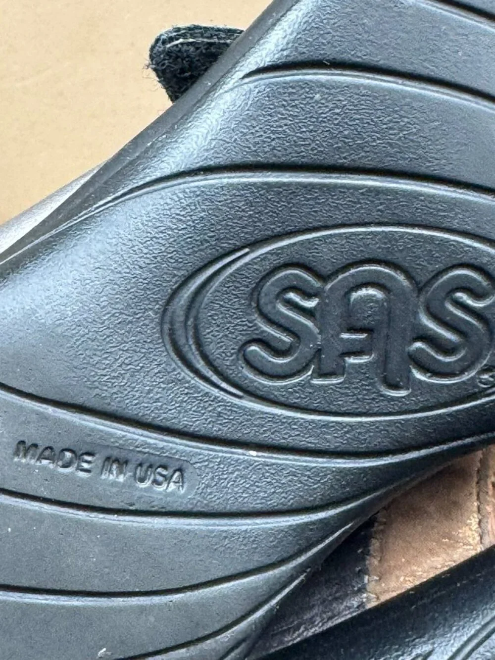 SAS Women's Metallic Gray Leather Comfort Sandals Size US 6 W